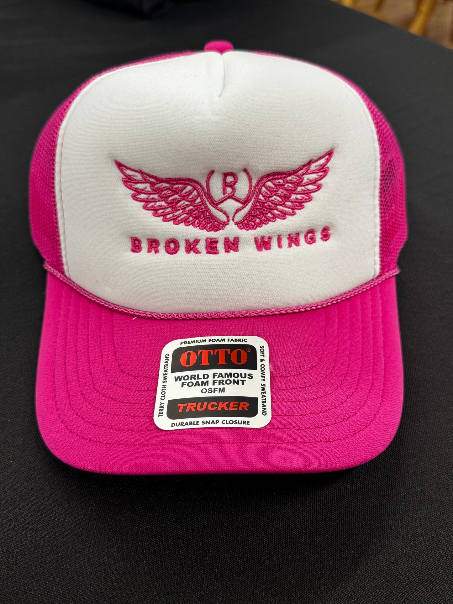 BROKEN WINGS HAT